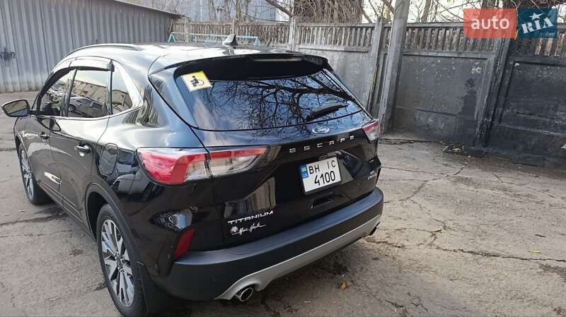 Внедорожник / Кроссовер Ford Escape 2020 в Одессе