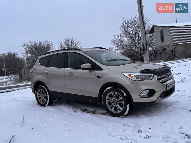 Внедорожник / Кроссовер Ford Escape 2016 в Киеве фото 2 Внедорожник / Кроссовер Ford Escape 2016 в Киеве