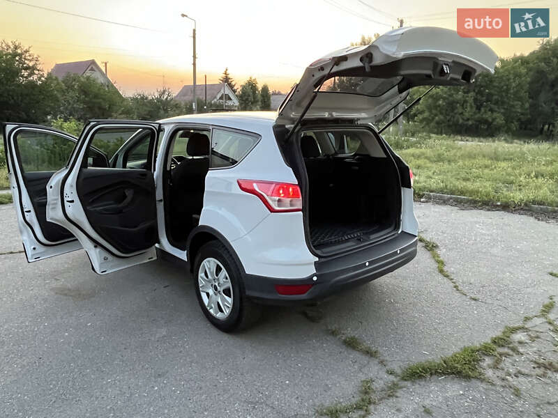 Внедорожник / Кроссовер Ford Escape 2015 в Новомосковске фото 7 Внедорожник / Кроссовер Ford Escape 2015 в Новомосковске