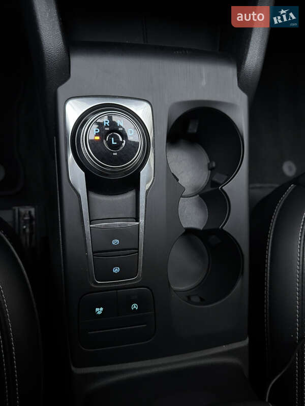 Внедорожник / Кроссовер Ford Escape 2019 в Киеве