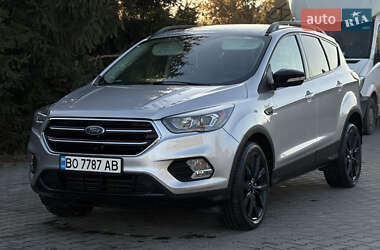 Позашляховик / Кросовер Ford Escape 2016 в Тернополі
