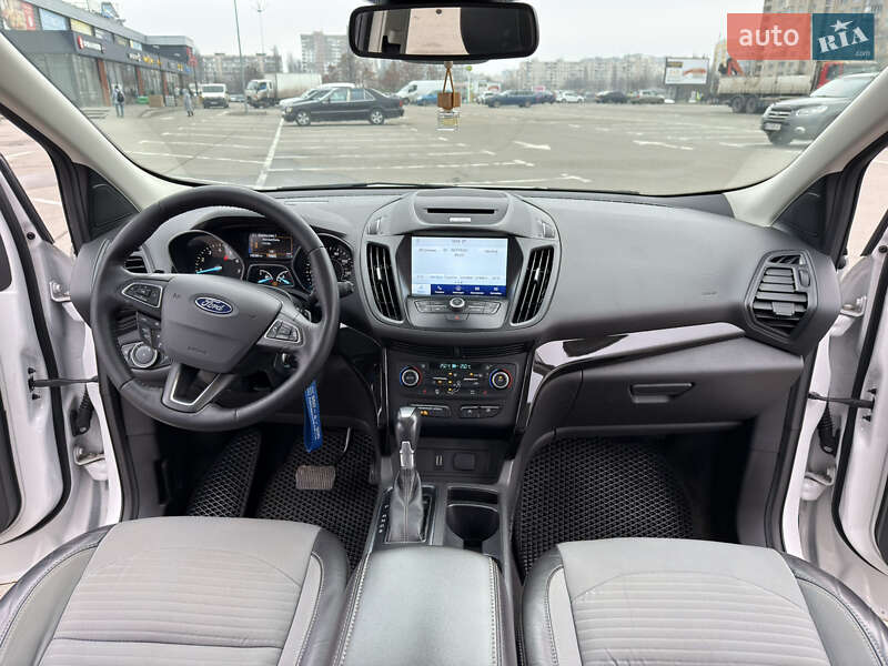 Позашляховик / Кросовер Ford Escape 2017 в Києві