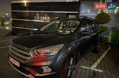 Позашляховик / Кросовер Ford Escape 2016 в Львові
