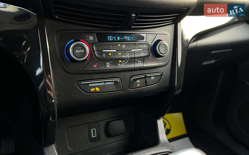 Позашляховик / Кросовер Ford Escape 2018 в Львові