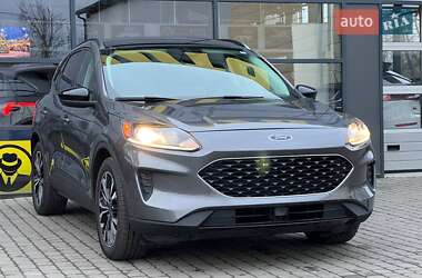 Позашляховик / Кросовер Ford Escape 2021 в Івано-Франківську