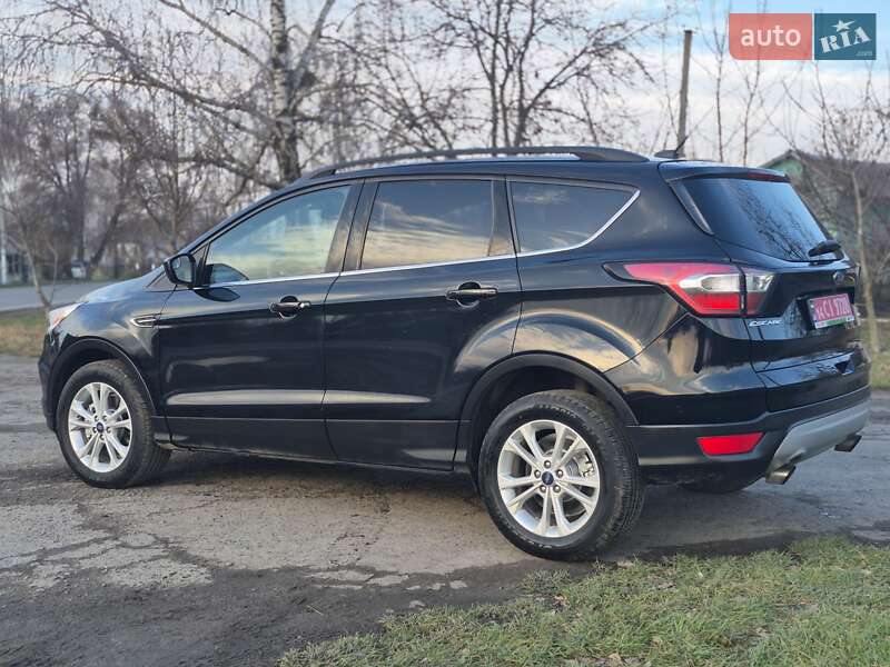 Внедорожник / Кроссовер Ford Escape 2018 в Дубно
