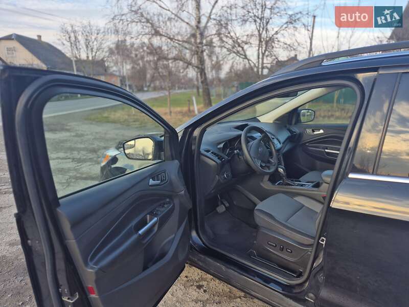 Внедорожник / Кроссовер Ford Escape 2018 в Дубно