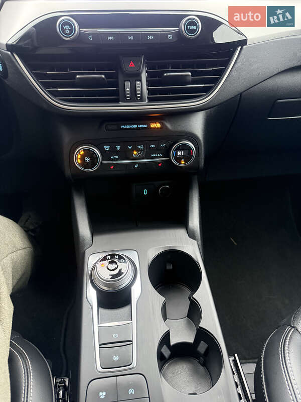 Позашляховик / Кросовер Ford Escape 2019 в Харкові