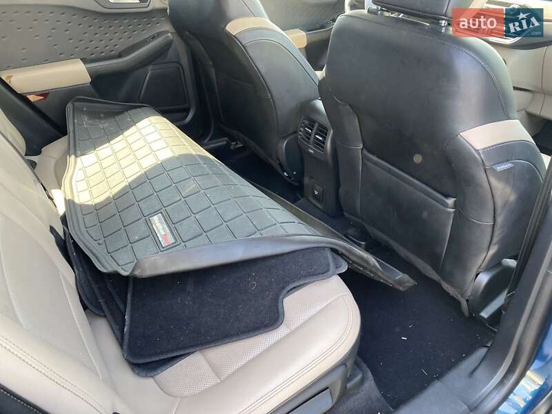 Внедорожник / Кроссовер Ford Escape 2019 в Львове