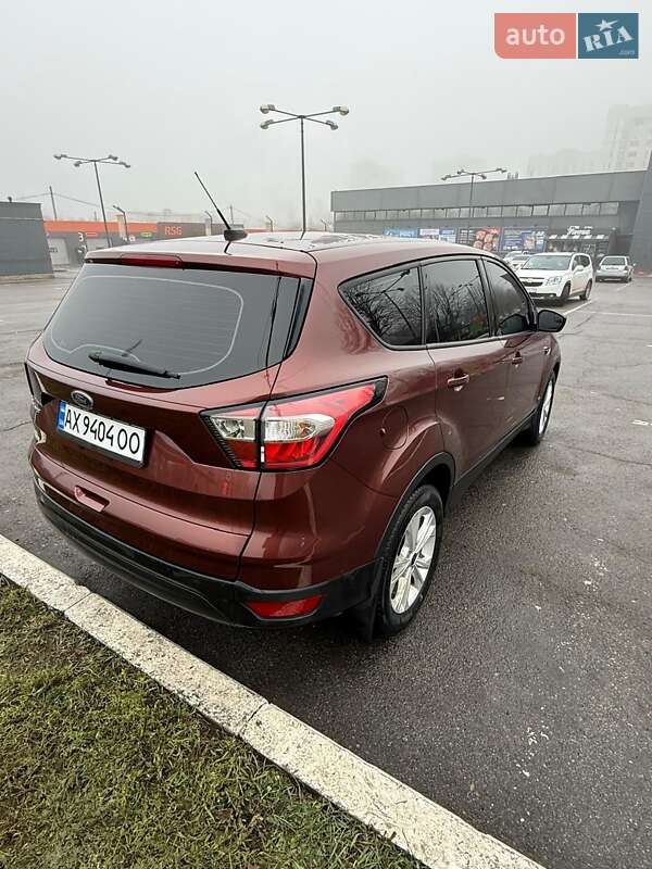 Позашляховик / Кросовер Ford Escape 2018 в Харкові