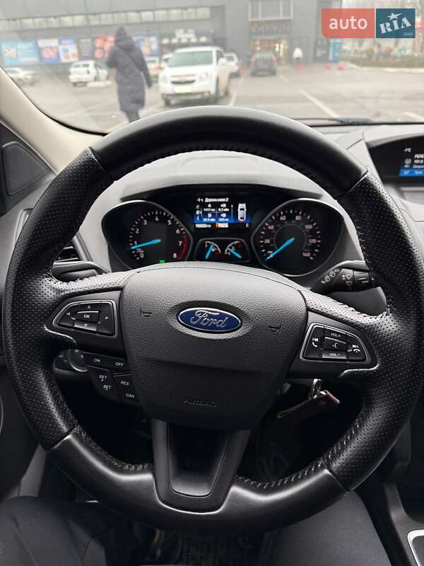 Позашляховик / Кросовер Ford Escape 2018 в Харкові