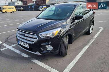 Внедорожник / Кроссовер Ford Escape 2018 в Киеве