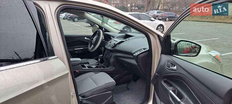 Внедорожник / Кроссовер Ford Escape 2017 в Львове