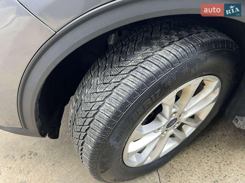 Позашляховик / Кросовер Ford Escape 2022 в Трускавці