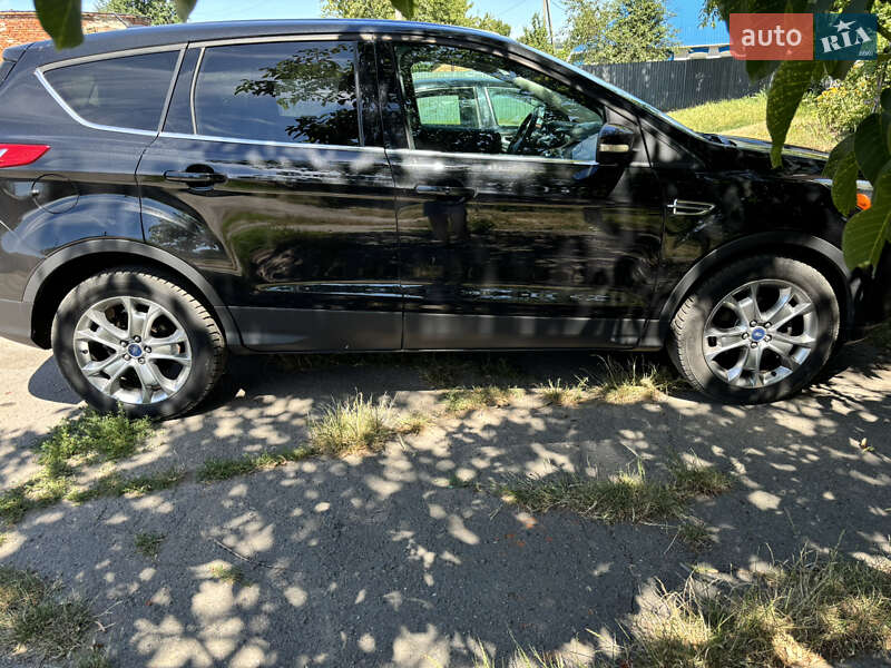 Внедорожник / Кроссовер Ford Escape 2012 в Лысянке