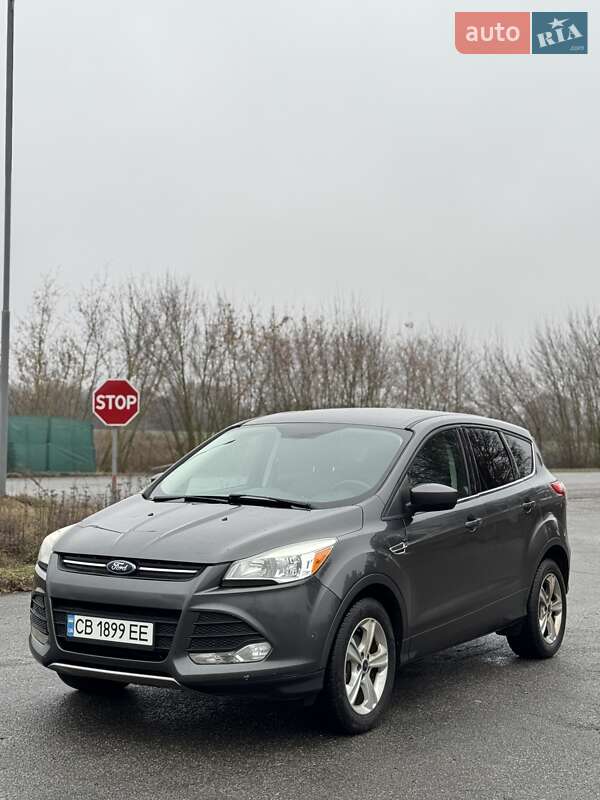 Внедорожник / Кроссовер Ford Escape 2015 в Мене