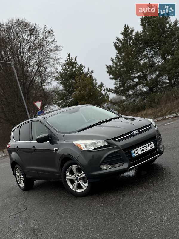 Внедорожник / Кроссовер Ford Escape 2015 в Мене