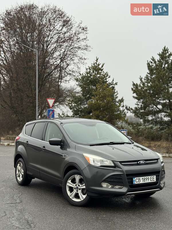 Внедорожник / Кроссовер Ford Escape 2015 в Мене