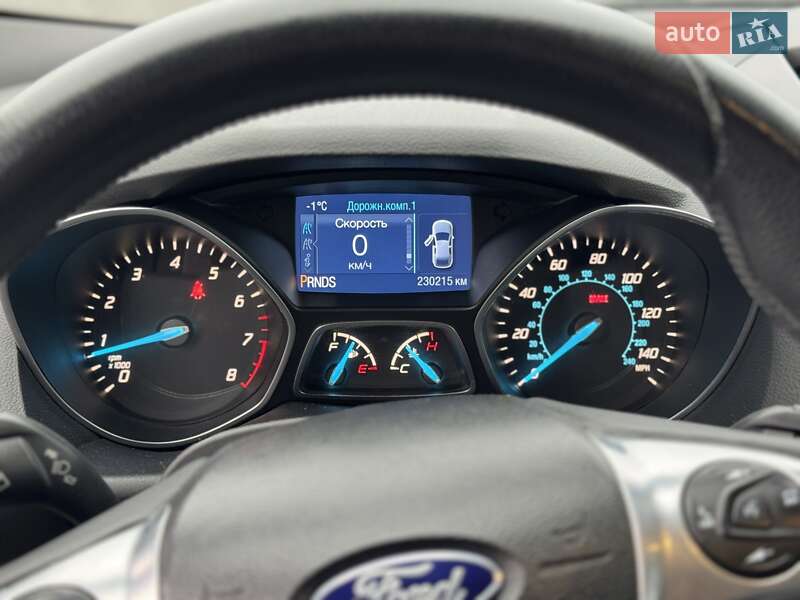 Внедорожник / Кроссовер Ford Escape 2015 в Мене