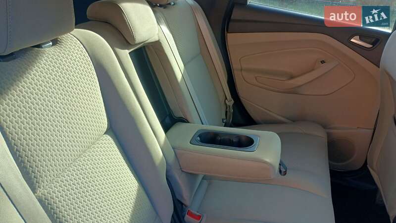 Внедорожник / Кроссовер Ford Escape 2017 в Львове