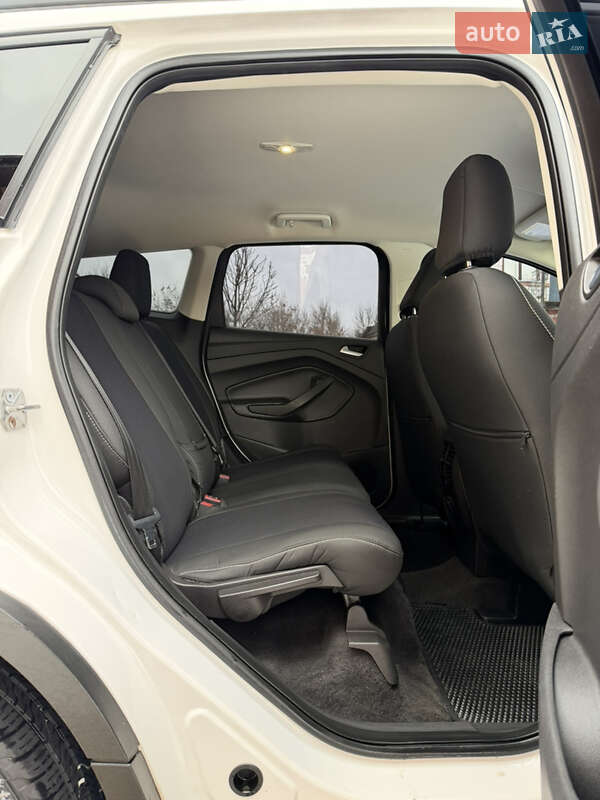 Позашляховик / Кросовер Ford Escape 2017 в Чернігові