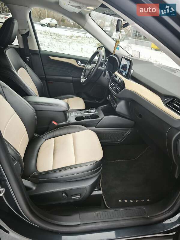 Внедорожник / Кроссовер Ford Escape 2022 в Киеве