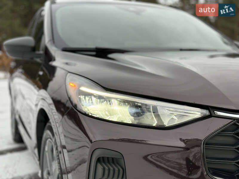 Внедорожник / Кроссовер Ford Escape 2023 в Киеве фото 46 Внедорожник / Кроссовер Ford Escape 2023 в Киеве