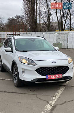 Внедорожник / Кроссовер Ford Escape 2020 в Светловодске