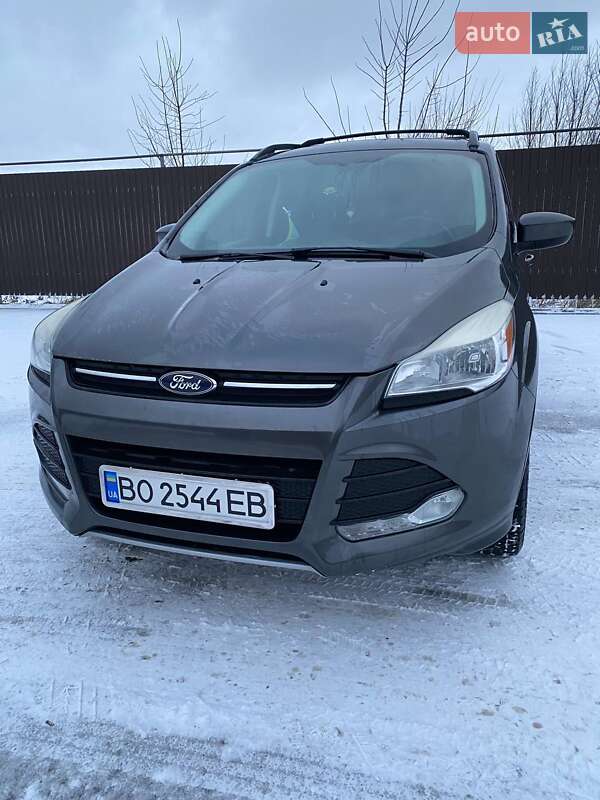 Позашляховик / Кросовер Ford Escape 2015 в Копичинці