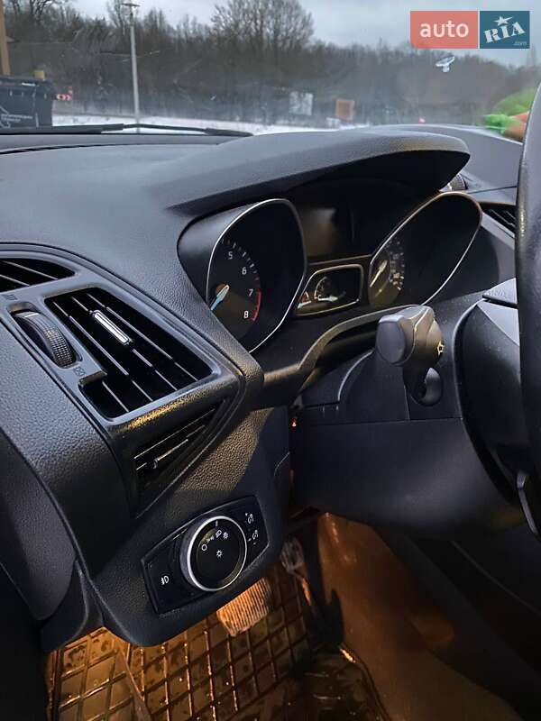 Позашляховик / Кросовер Ford Escape 2015 в Копичинці