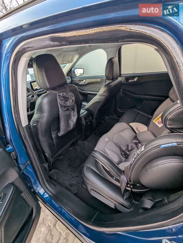 Внедорожник / Кроссовер Ford Escape 2022 в Хмельницком