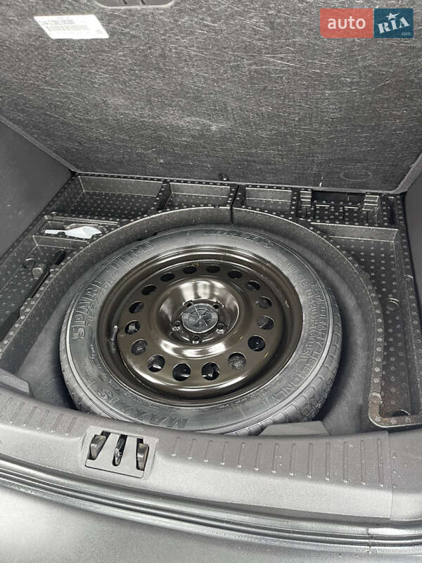 Позашляховик / Кросовер Ford Escape 2016 в Дубні