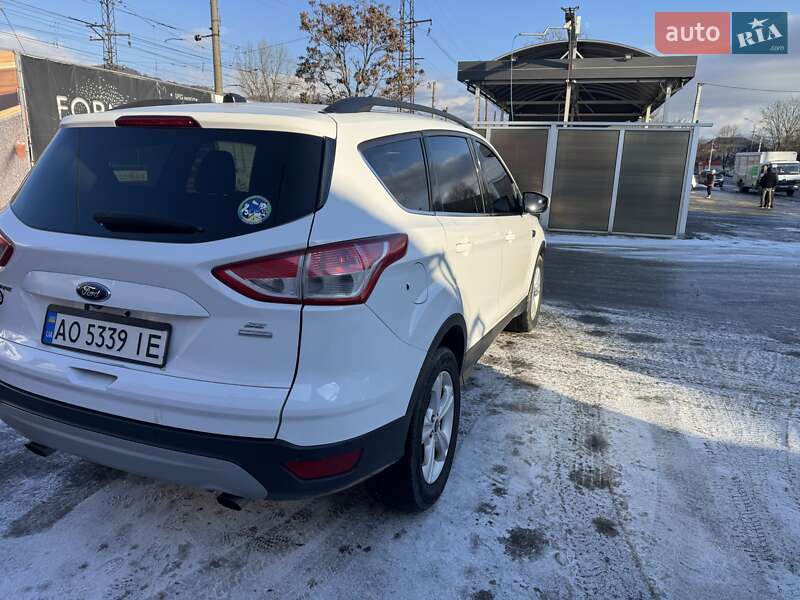 Позашляховик / Кросовер Ford Escape 2014 в Ужгороді