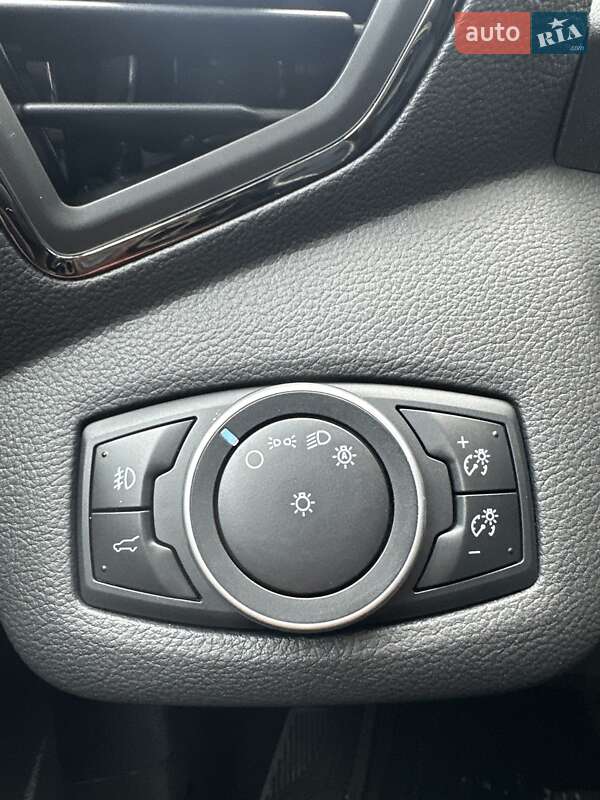 Позашляховик / Кросовер Ford Escape 2016 в Білогородці фото 37 Позашляховик / Кросовер Ford Escape 2016 в Білогородці