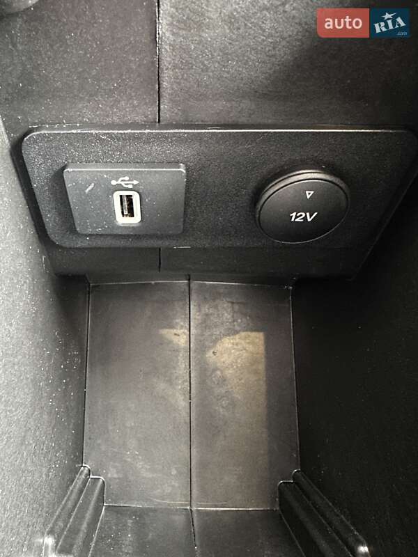 Позашляховик / Кросовер Ford Escape 2016 в Білогородці фото 43 Позашляховик / Кросовер Ford Escape 2016 в Білогородці