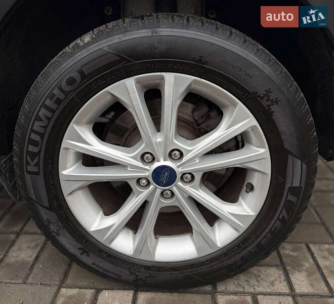 Внедорожник / Кроссовер Ford Escape 2017 в Кривом Роге фото 10 Внедорожник / Кроссовер Ford Escape 2017 в Кривом Роге