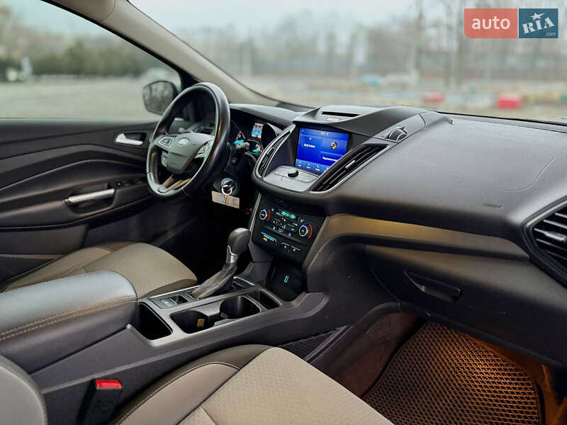 Внедорожник / Кроссовер Ford Escape 2017 в Кривом Роге фото 15 Внедорожник / Кроссовер Ford Escape 2017 в Кривом Роге