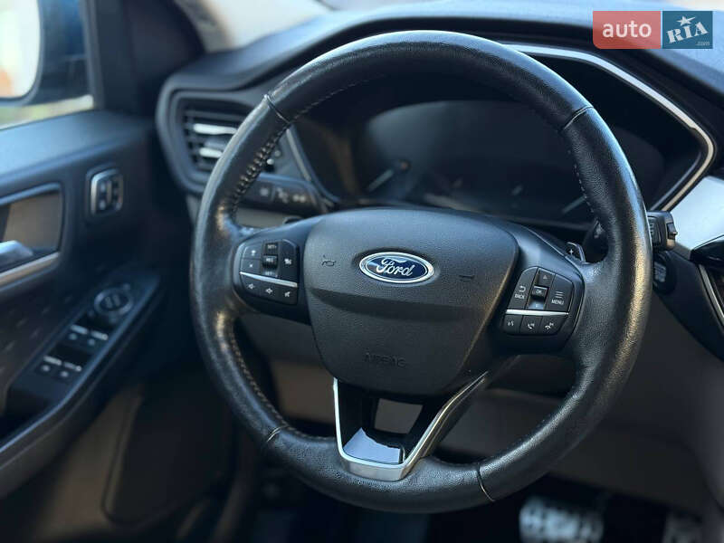 Внедорожник / Кроссовер Ford Escape 2019 в Летичеве