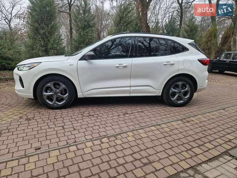 Позашляховик / Кросовер Ford Escape 2023 в Запоріжжі
