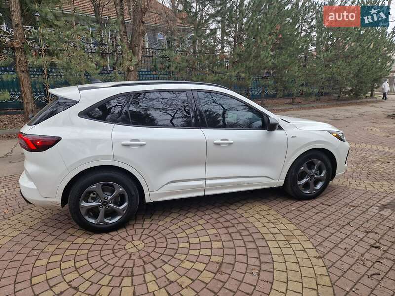 Позашляховик / Кросовер Ford Escape 2023 в Запоріжжі