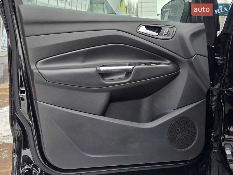 Внедорожник / Кроссовер Ford Escape 2018 в Киеве