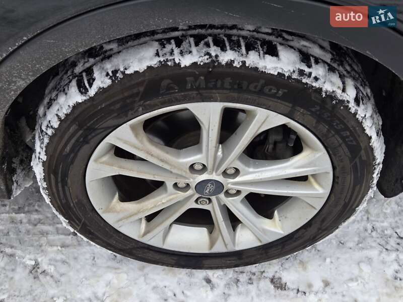 Внедорожник / Кроссовер Ford Escape 2018 в Киеве