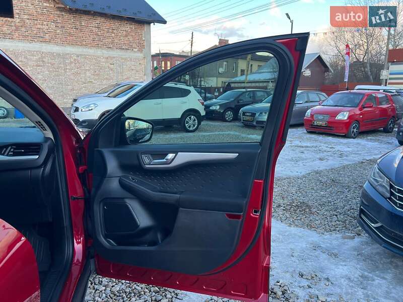 Позашляховик / Кросовер Ford Escape 2020 в Коломиї