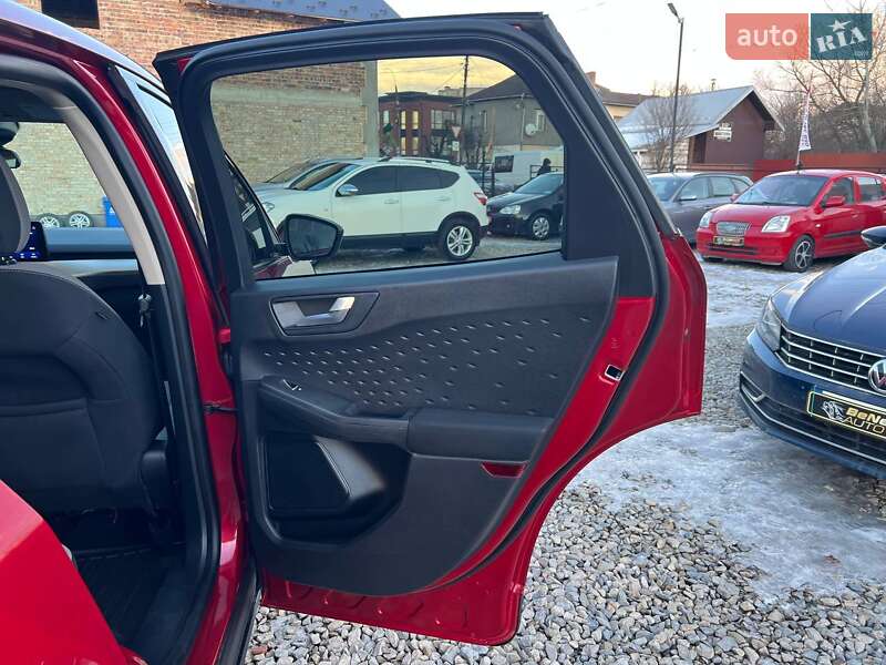 Позашляховик / Кросовер Ford Escape 2020 в Коломиї