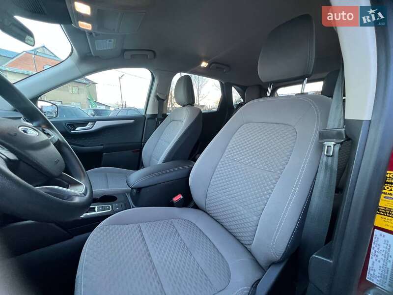 Позашляховик / Кросовер Ford Escape 2020 в Коломиї