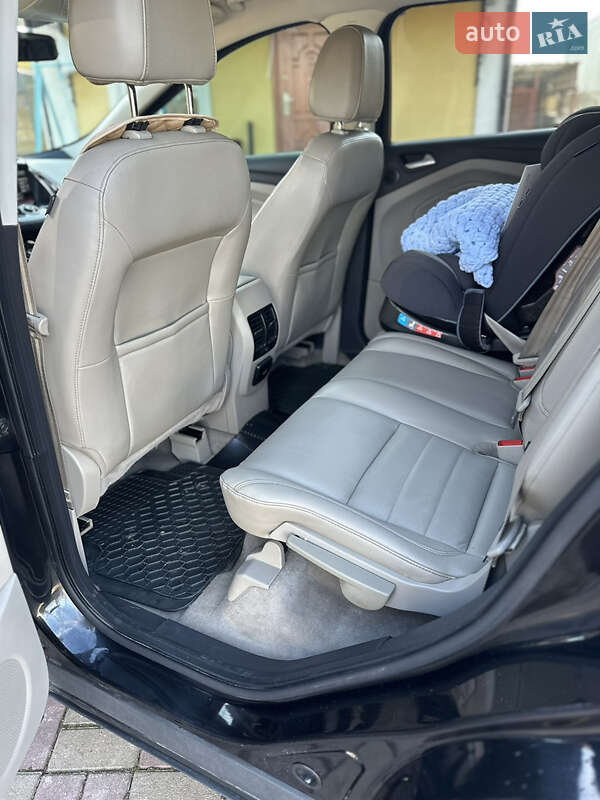 Внедорожник / Кроссовер Ford Escape 2013 в Волочиске