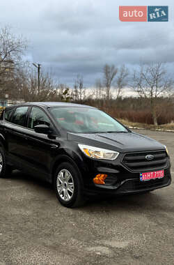 Позашляховик / Кросовер Ford Escape 2017 в Києві