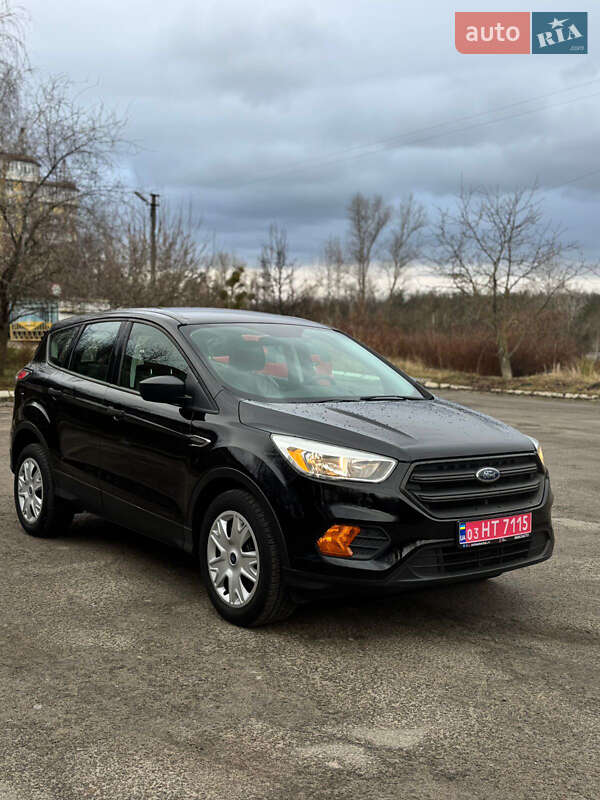 Позашляховик / Кросовер Ford Escape 2017 в Києві