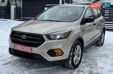 Позашляховик / Кросовер Ford Escape 2017 в Києві