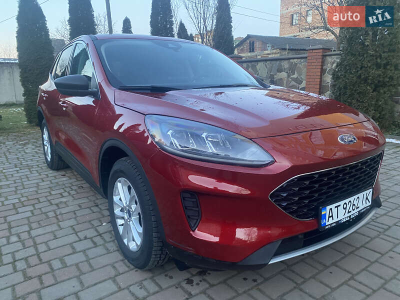 Позашляховик / Кросовер Ford Escape 2022 в Івано-Франківську